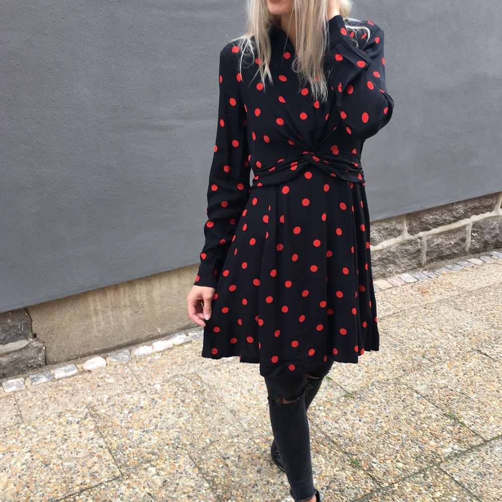 GANNI Barra Crepe Twist Polka Dot Dress - Picture 7 of 7